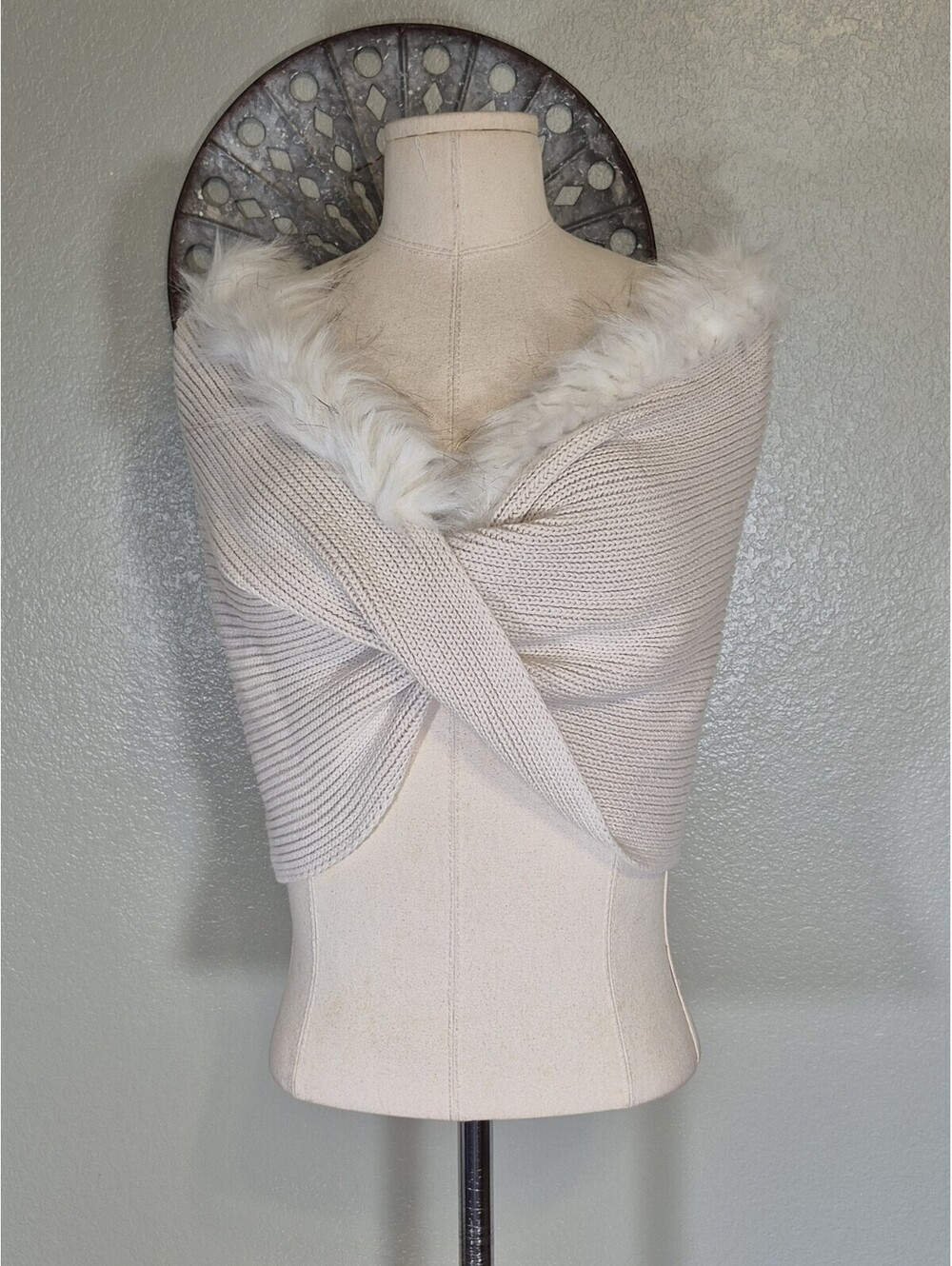 Cabi Infinity Scarf One Size Beige Cable Knit Faux Fur Wrap Whimsical